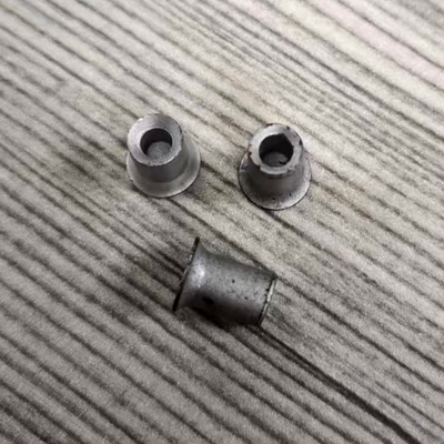 Kendi Delen Perçinler Yüksek Mukavemetli Kendi Kendine Delen Paslanmaz Çelik Perçinler 5.3x4mm 5.3x5mm Kumlanmış
