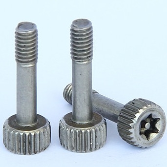 6-32x1/2" Kurcalamaya Dayanıklı Güvenlik Makinesi Vida Düğmesi 6 Lob Torx Merkez Pim Başlığı