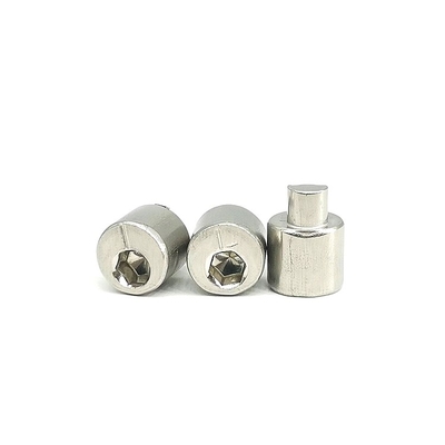 OEM / ODM GB Eksantrik Ayar Vidası 4.9X13 Parlak SUS304 Standart Olmayan
