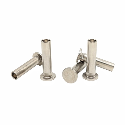 Fabrika Toptan Yapılmış Düz Başlı Yarı Çürük Rivet Rivetsiz Çelik Serrated Rivet Standart Olmayan vida.