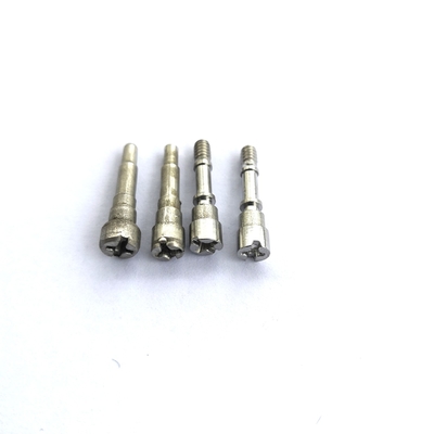 Çok Zamanlı Soğuk Başlı Bağlantı Elemanı M4x20 Standart Dışı Çinko Kaplama